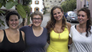 Leonie Wolf, Pia Rosteck, Rebecca Schröer und Jennifer May (von links) gründeten den Verein, nachdem sie sich bei einem Freiwilligen Sozialen Jahr in Südafrika kennenlernten.